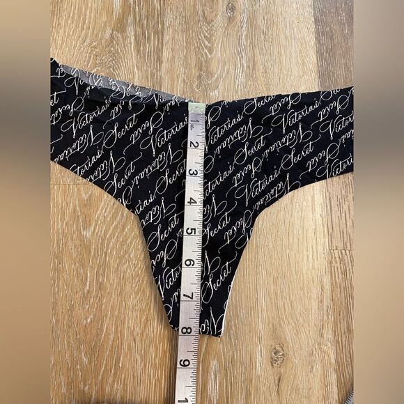 Victorias Secret VS Seamless Logo black smooth Thong panties underwear NEW Large - Picture 5 of 9